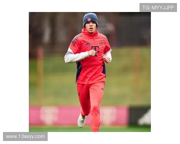 拜仁如何利用穆西亚拉串联进攻？