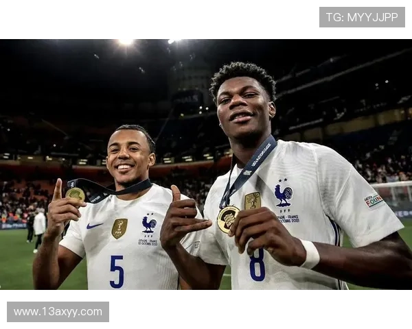 奥雷利安·楚阿梅尼：波尔多青训时期后腰起点解析