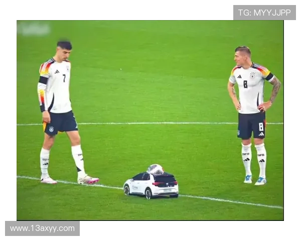 维尔茨vs克罗斯：中场战术角色与传承适配性对比分析